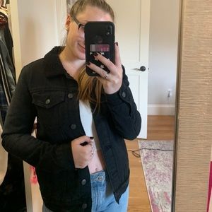 BLACK BRANDY MELVILLE JACKET!